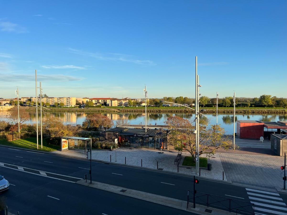 Le Lamartine - Vue Saone - Baignoire Ilot Mâcon Zewnętrze zdjęcie